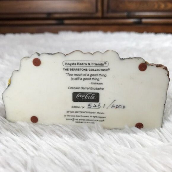 Coca-Cola x Boyds Bears Bearstone Collection 'Boyd F. Thirstin' - Picture 9 of 10